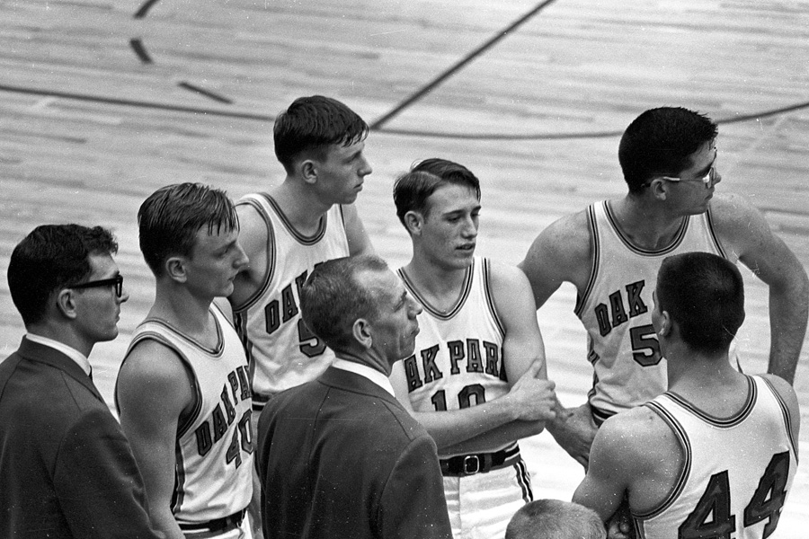 1965-1966-Basketball-03.jpg
