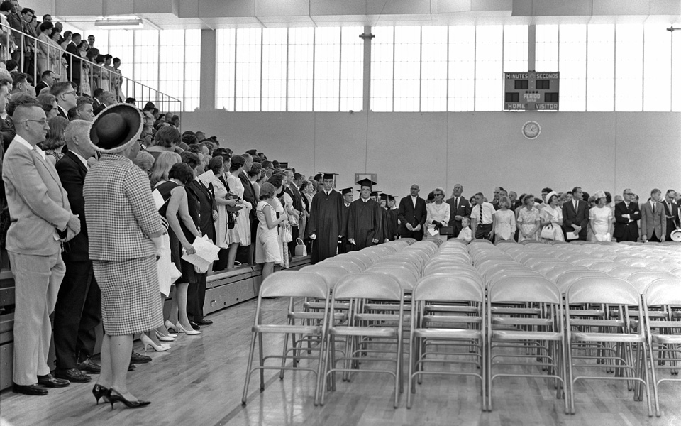 1965-1966-Graduation-03.jpg