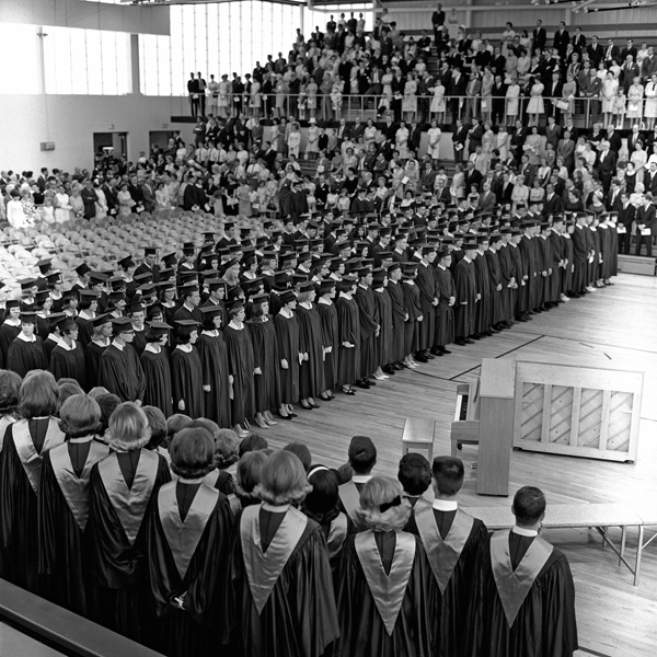1965-1966-Graduation-04.jpg