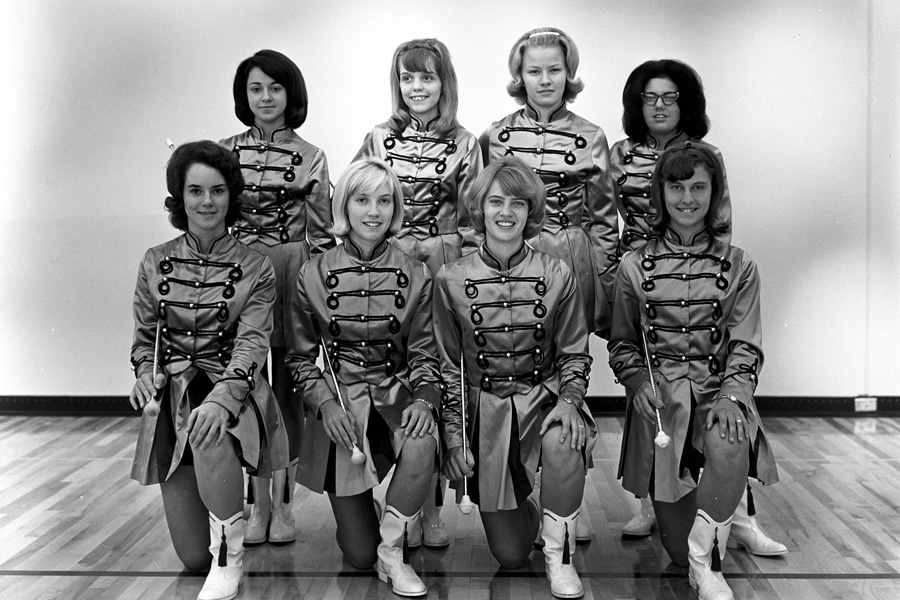 1965-1966-Majorettes-02.jpg