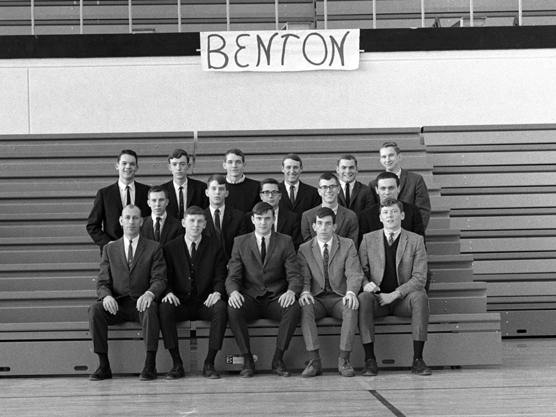 1966-1967-Basketball-01.jpg