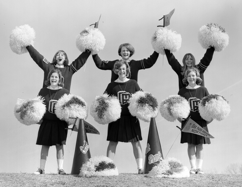1966-1967-Cheerleaders-03.jpg