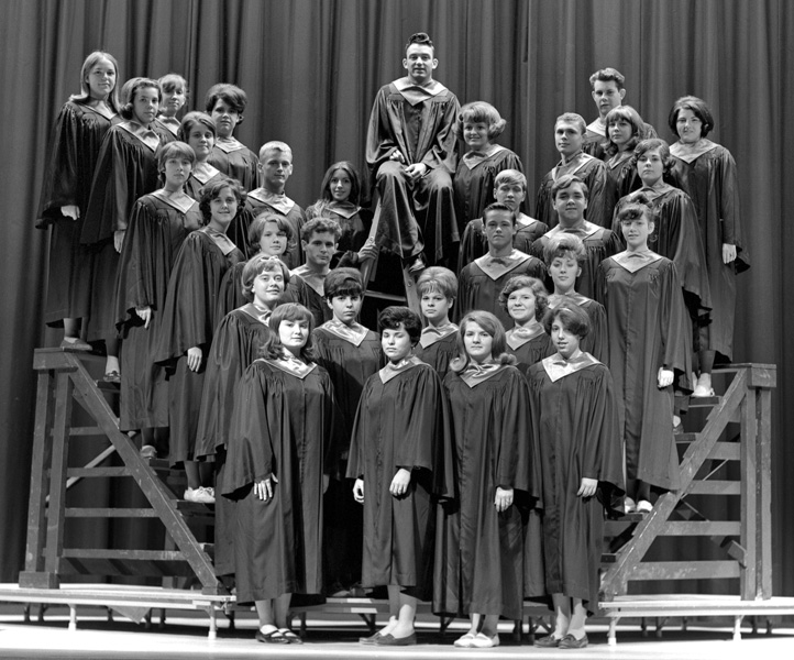 1966-1967-Choir-04.jpg