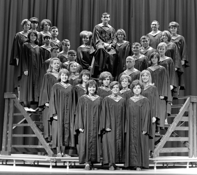 1966-1967-Choir-05.jpg