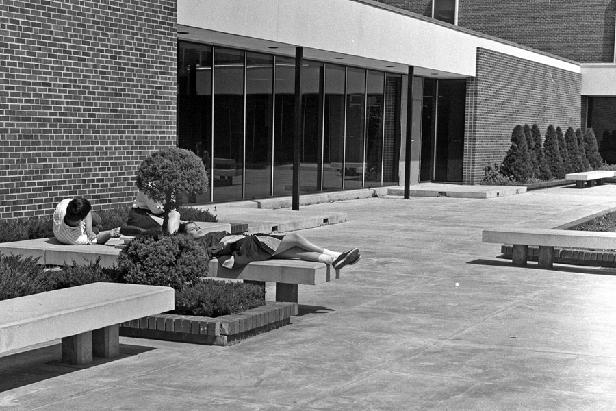 1966-1967-Courtyard-02.jpg