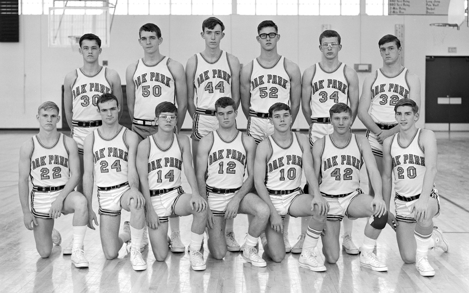1967-1968-Basketball-02.jpg