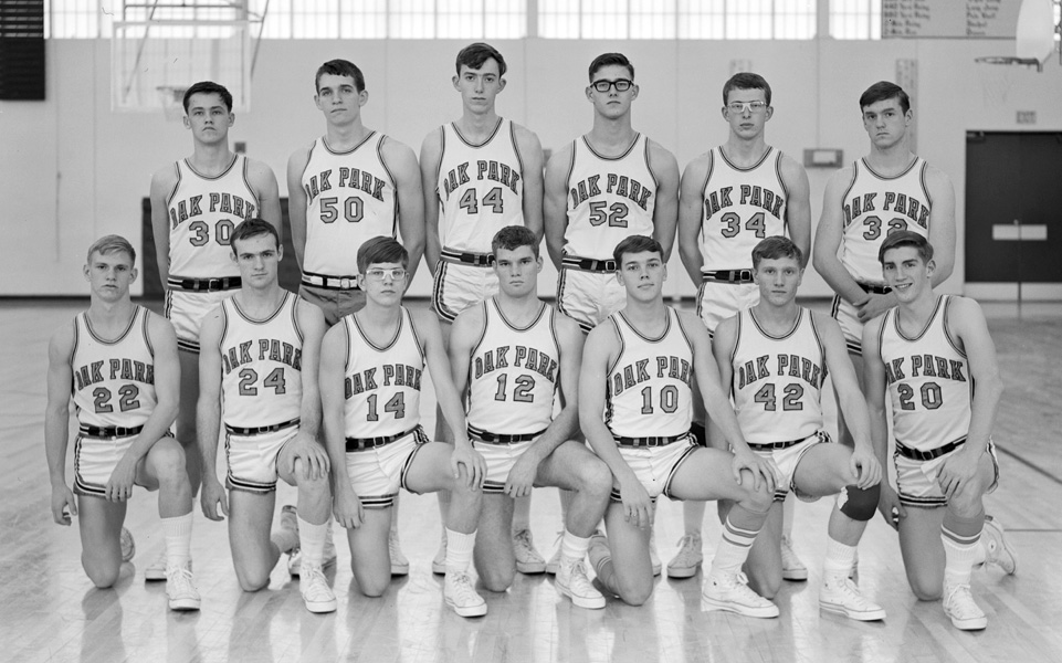 1967-1968-Basketball-03.jpg