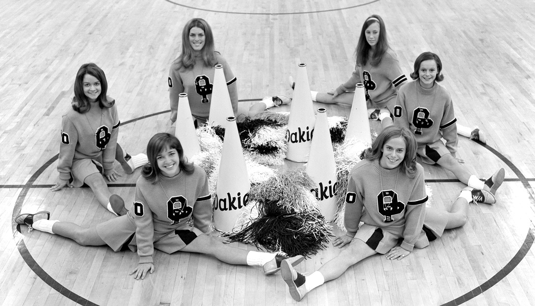 1969-1970-Cheerleaders-06.jpg