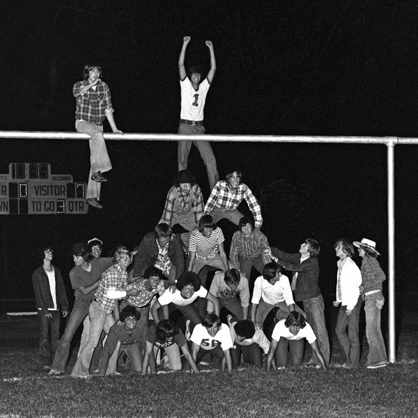 1974-1975-FootballPyramid-01.jpg