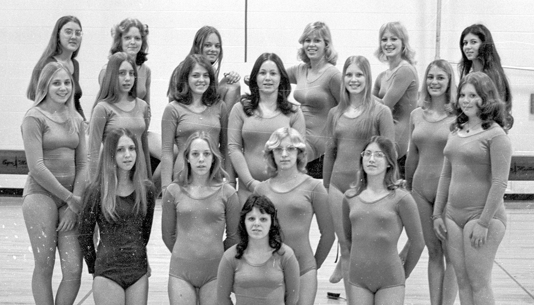 1974-1975-Gymnastics-02.jpg
