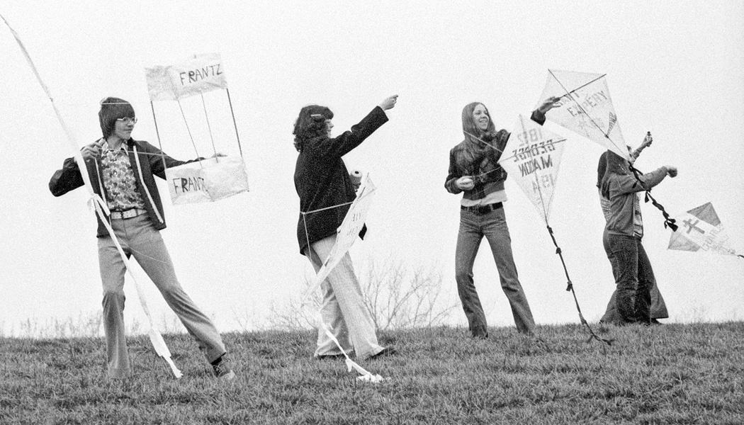 1974-1975-KiteFlyers-01.jpg