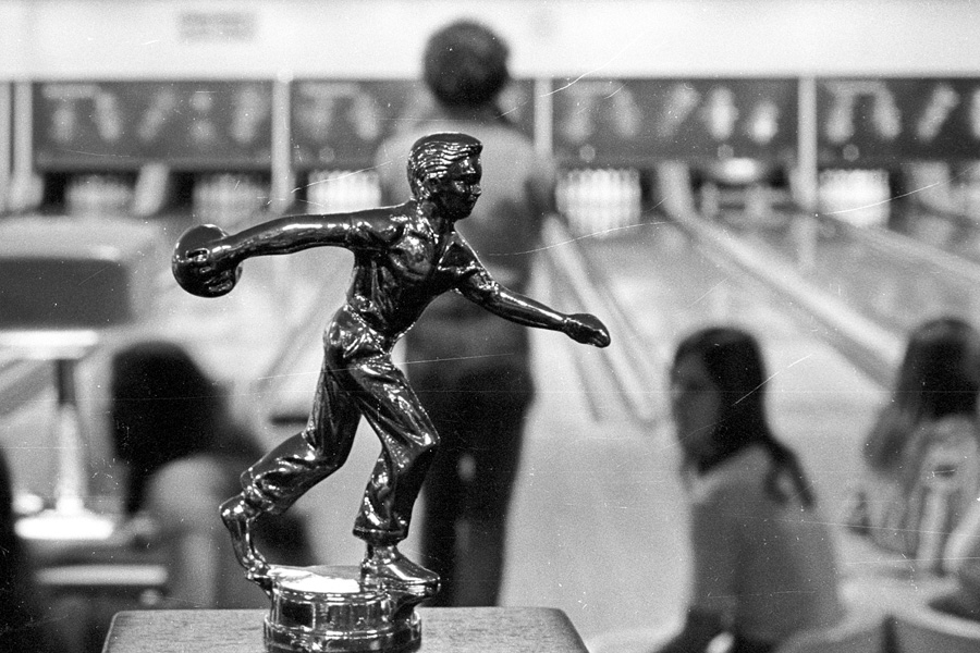 1975-1976-Bowling-01.jpg