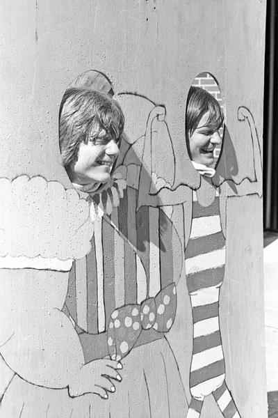 1976-1977-UnitedWay-SpongeThrow-07.jpg