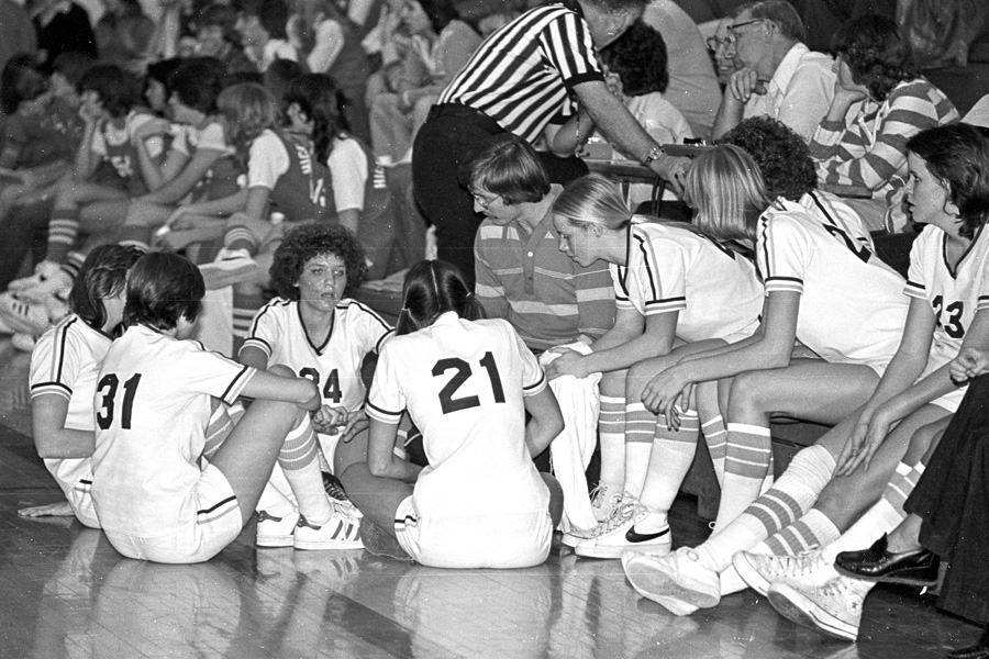 1977-1978-GirlsBasketball-08.jpg
