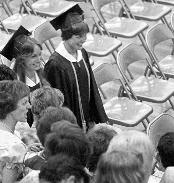1977-1978-Graduation-07.jpg