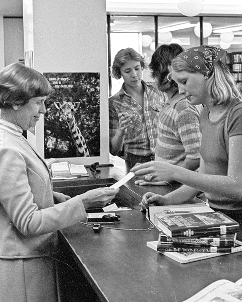 1977-1978-Library-01.jpg