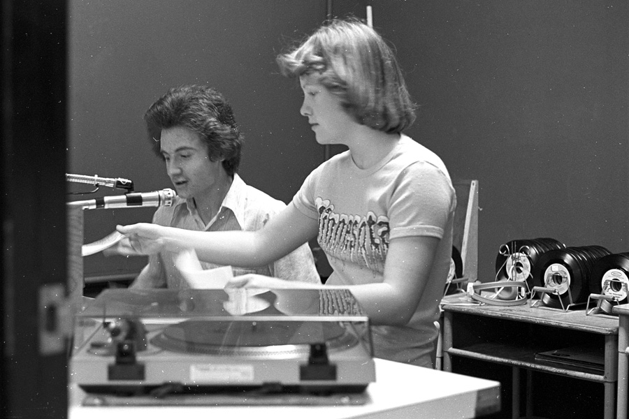 1977-1978-MorningAnnouncers-08.jpg