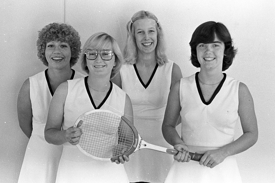 1977-1978-Tennis-03.jpg