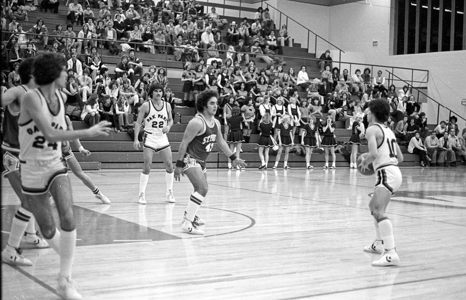 1979-1980-Basketball-05.jpg