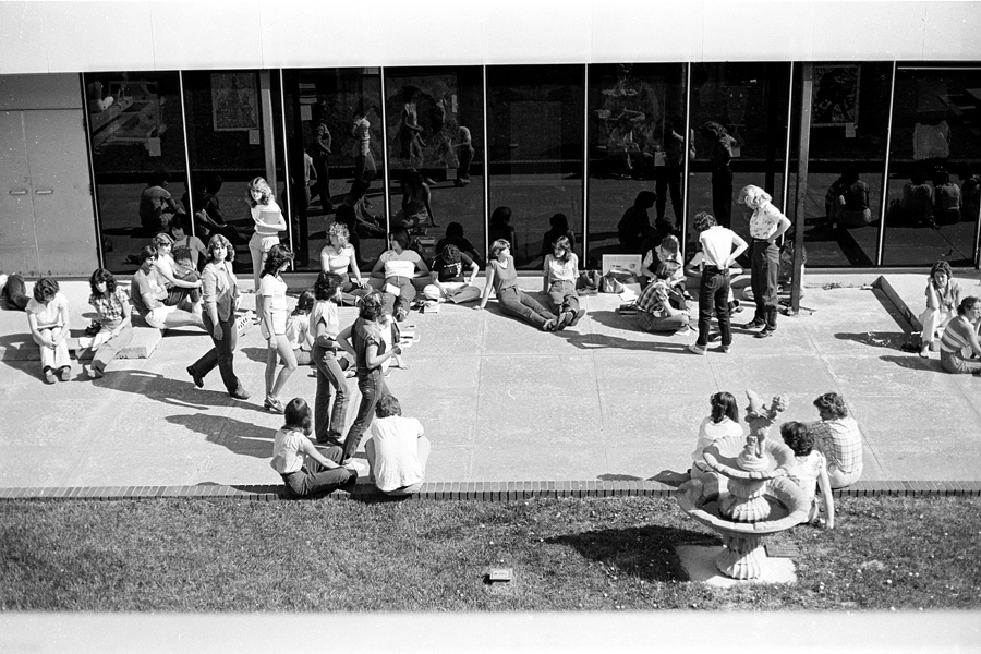1979-1980-Courtyard-02.jpg