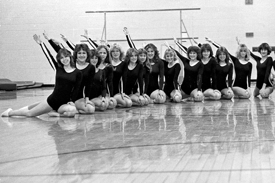 1979-1980-Gymnastics-01.jpg