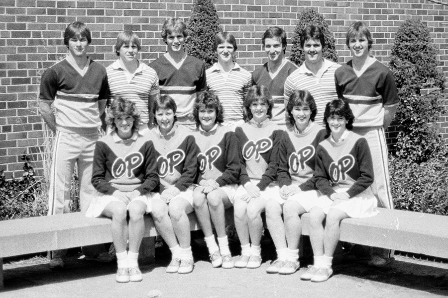 1982-1983-Cheerleaders-02.jpg