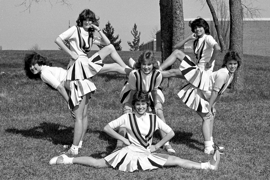 1982-1983-Cheerleaders-07.jpg