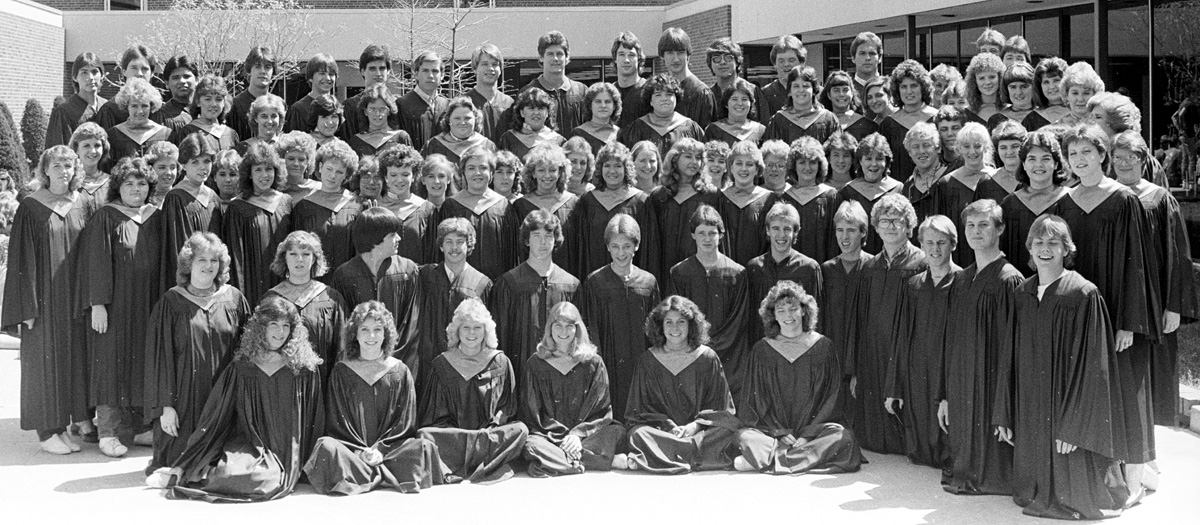 1984-1985-Choir-02.jpg