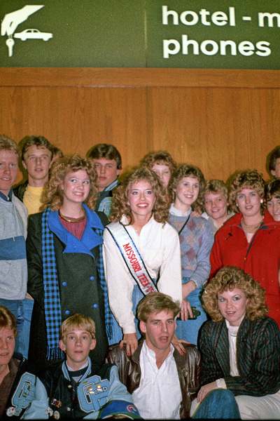1984-1985-RhondaHoglen-02.jpg