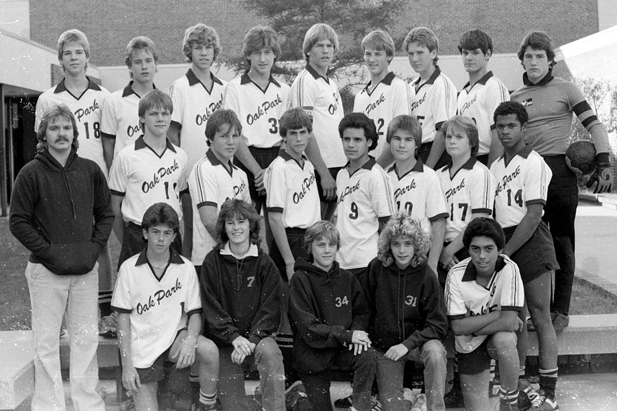 1984-1985-Soccer-03.jpg