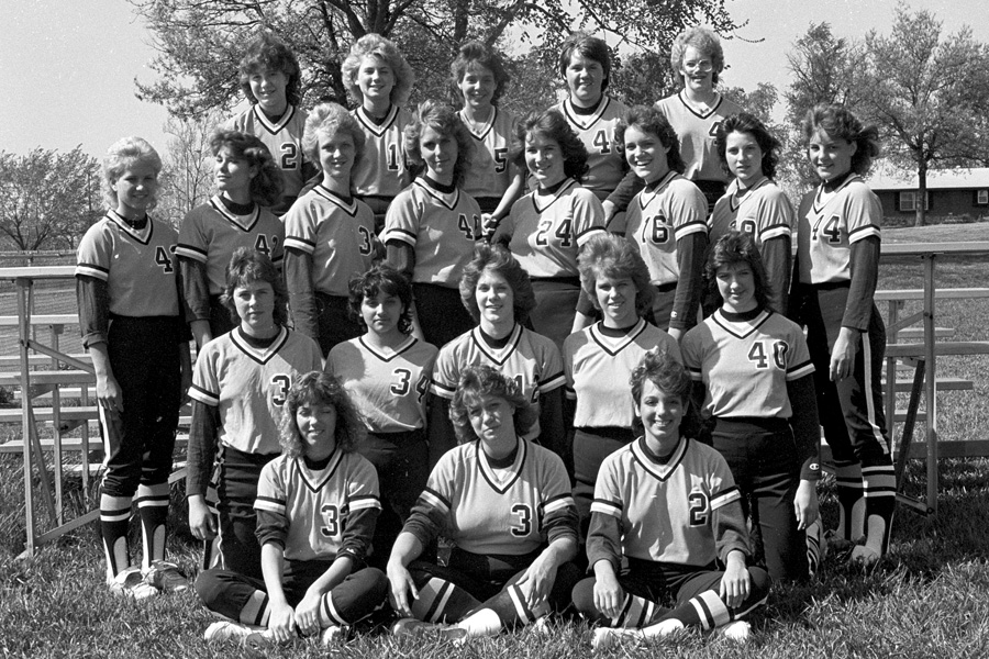 1984-1985-Softball-01.jpg
