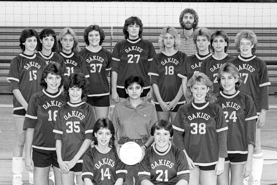 1984-1985-Volleyball-02.jpg