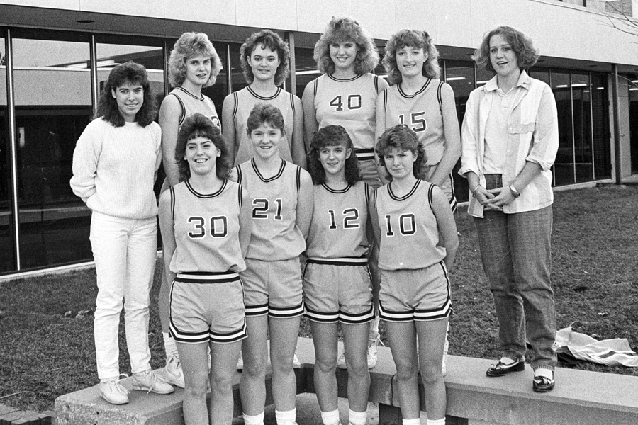 1986-1987-Basketball-03.jpg