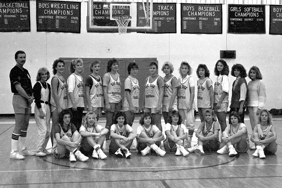 1986-1987-Basketball-07.jpg