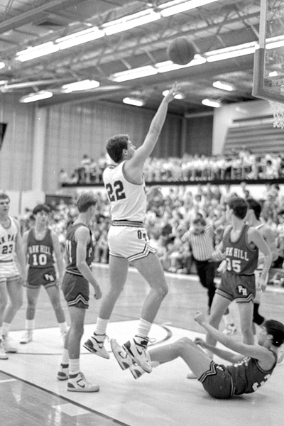 1987-1988-Basketball-16.jpg