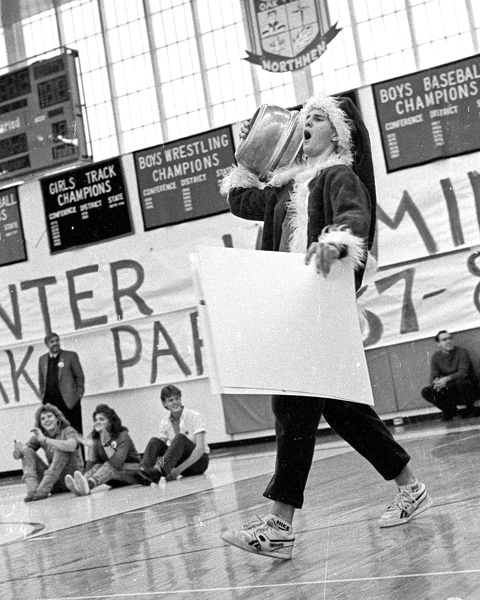 1987-1988-ChristmasAssembly-09.jpg