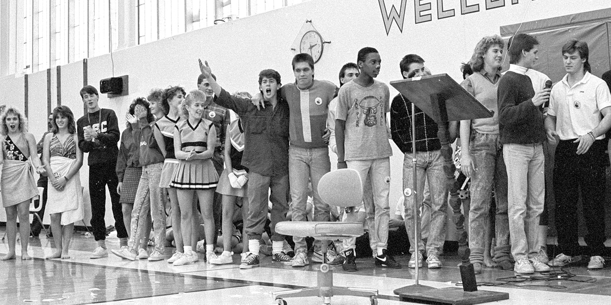 1987-1988-ChristmasAssembly-15.jpg