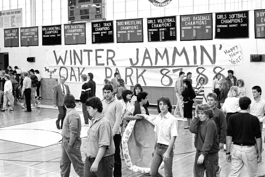 1987-1988-ChristmasAssembly-22.jpg