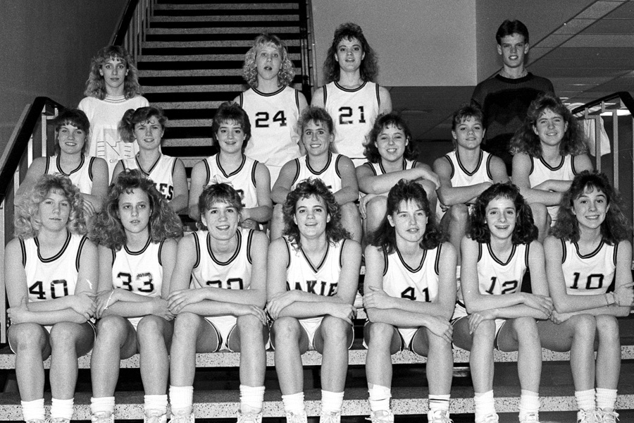 1987-1988-GirlsBasketball-01.jpg