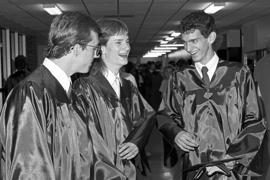 1988-1989-Graduation-07.jpg
