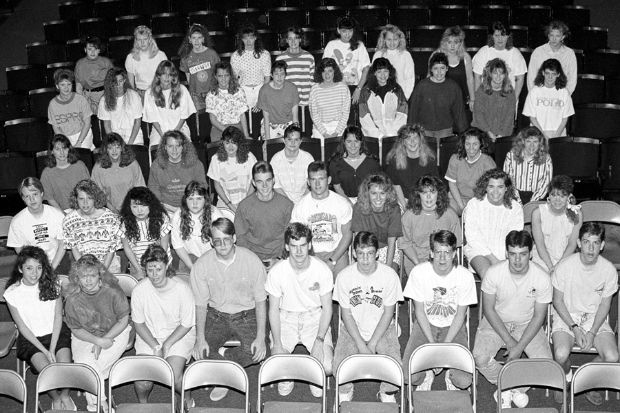 1989-1990-Choir-04.jpg