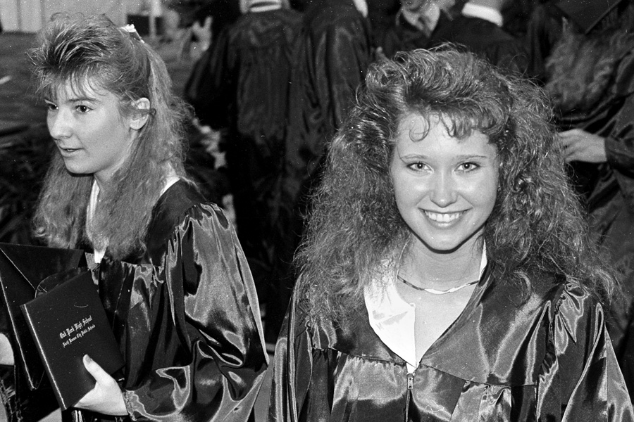1990-1991-Graduation-05.jpg
