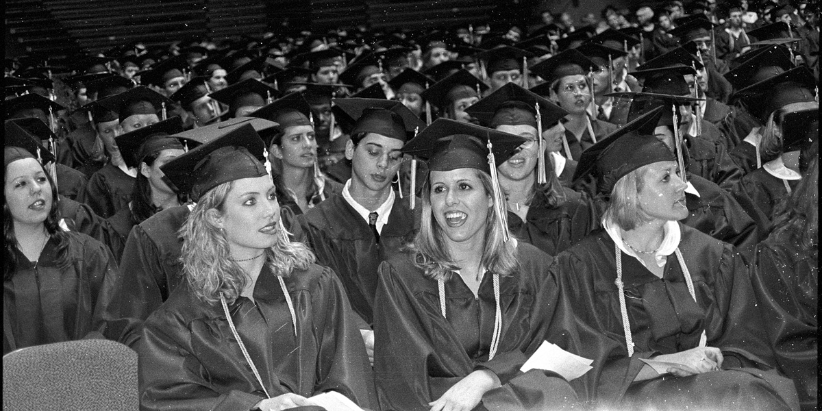 1999-2000-Graduation-03.jpg