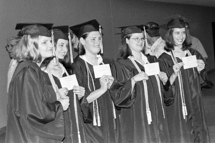1999-2000-Graduation-19.jpg