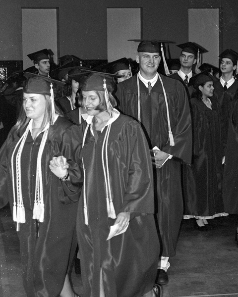 1999-2000-Graduation-42.jpg